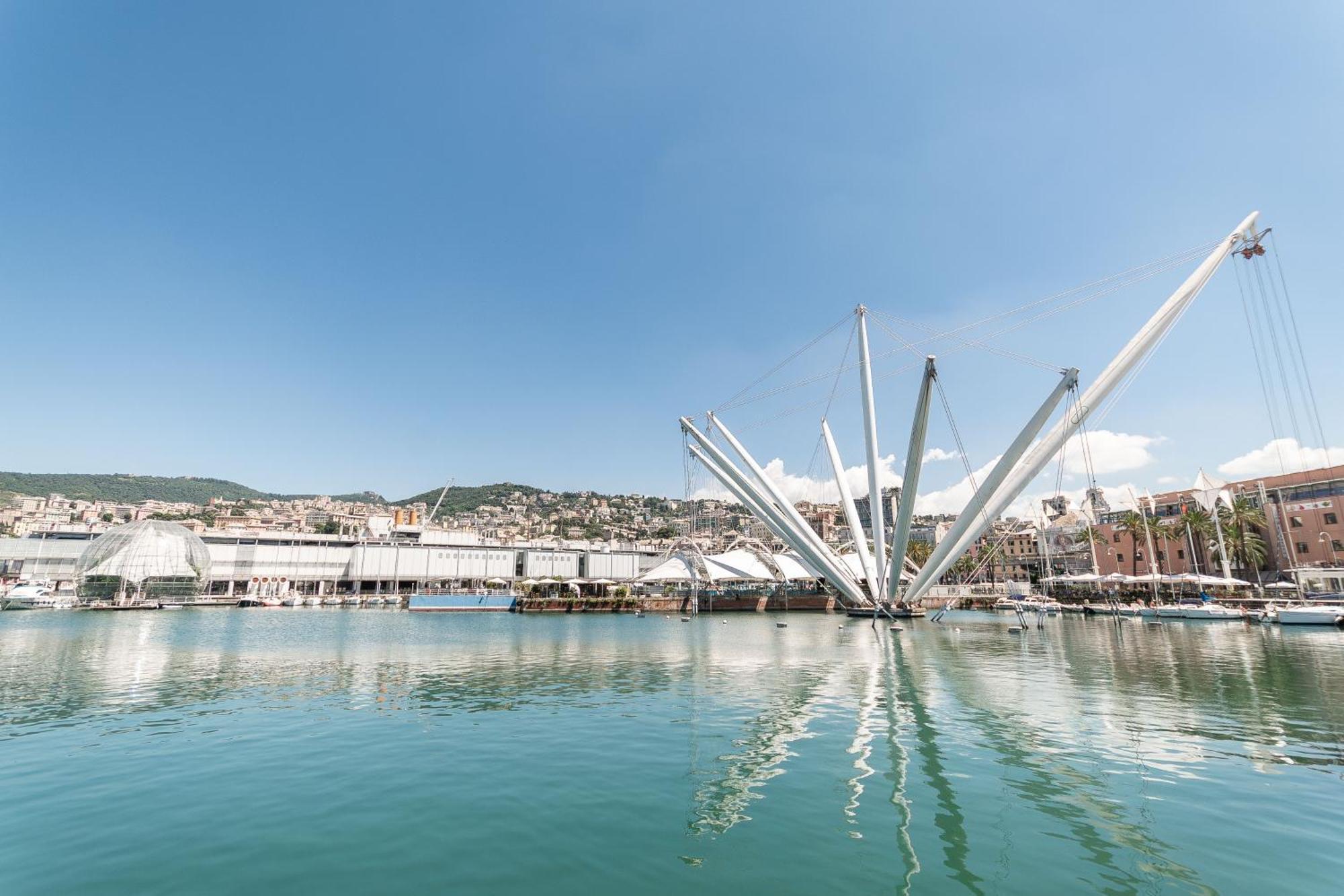 Ferienwohnung La Mansarda Del Principe, Vicoli, Acquario E Lanterna Genua Exterior foto